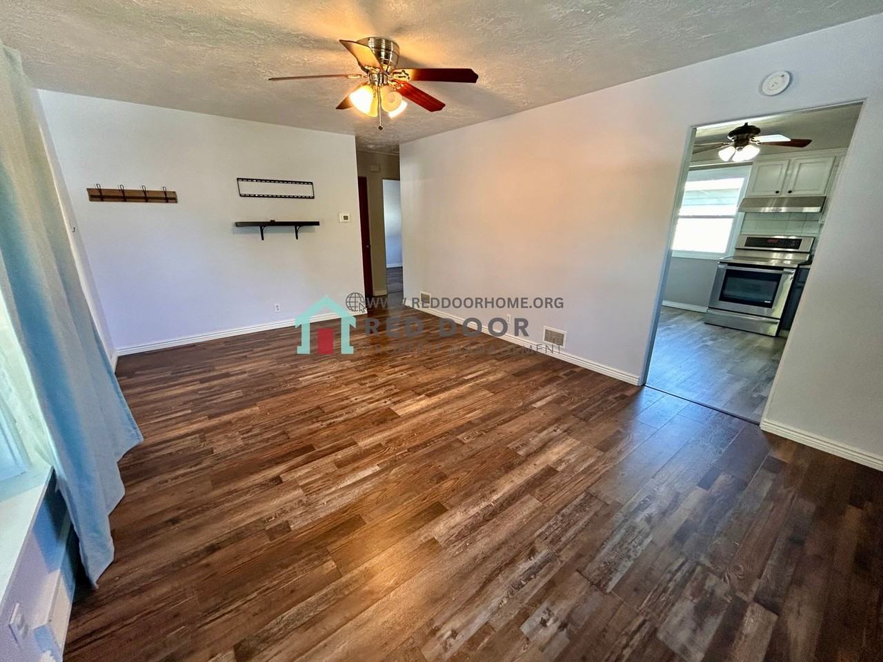 424 30th St S - Photo 4 of 16