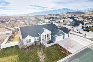 2098 E Elkhorn Rd - Photo 1 of 1