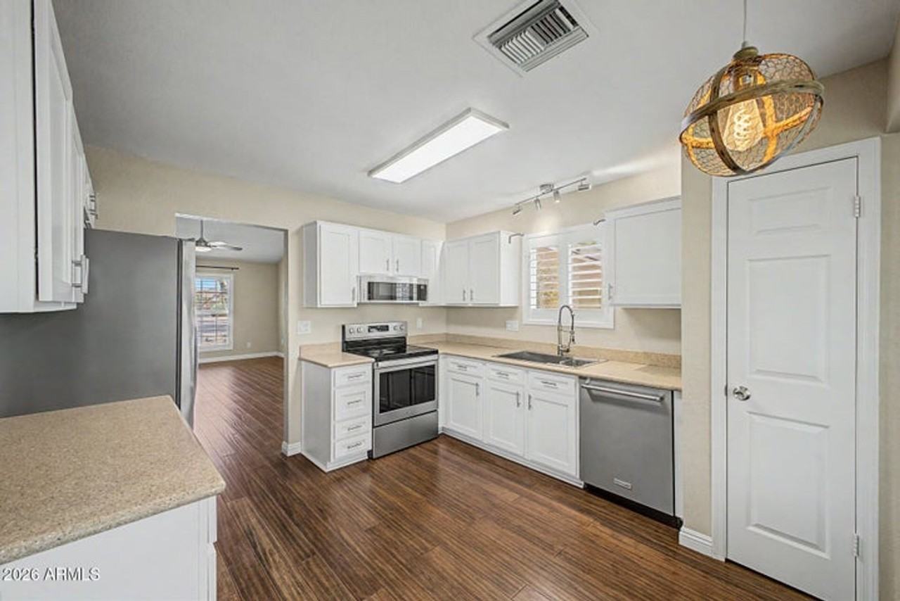 7733 W Pershing Ave - Photo 5 of 17