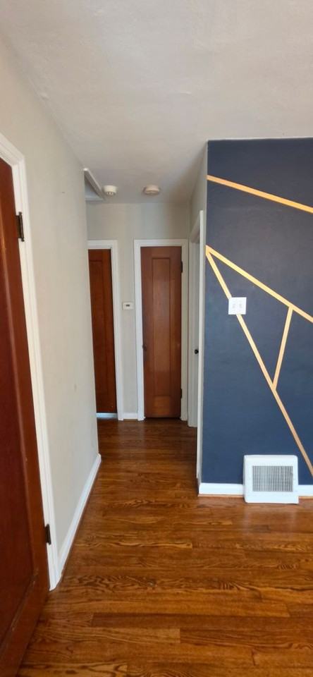 7047 Mardel Ave - Photo 7 of 39