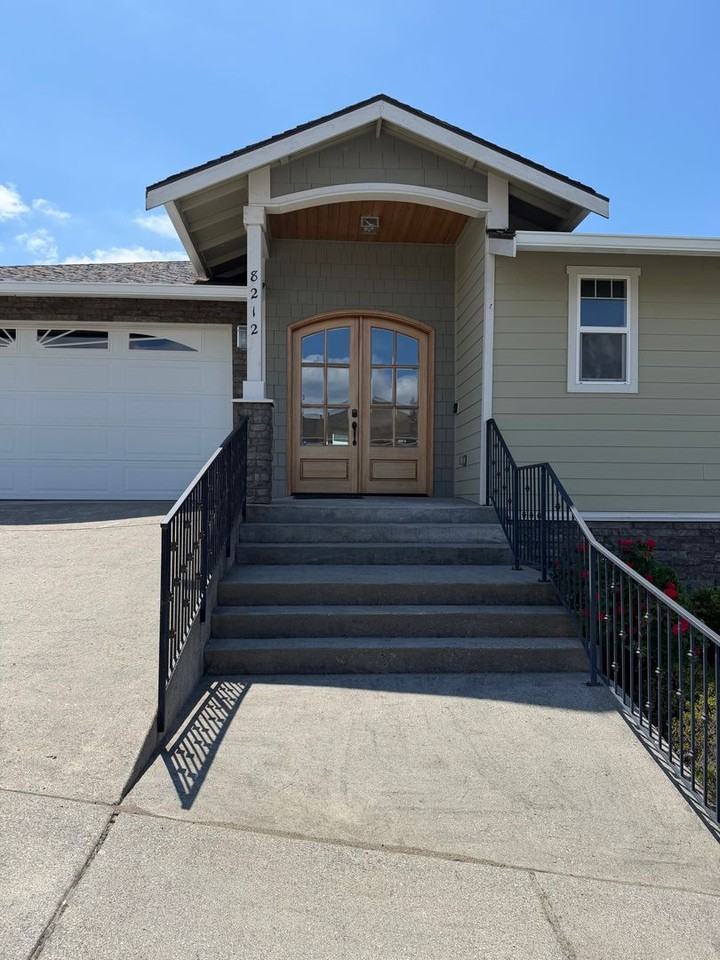 8212 72nd Pl Ne - Photo 2 of 43