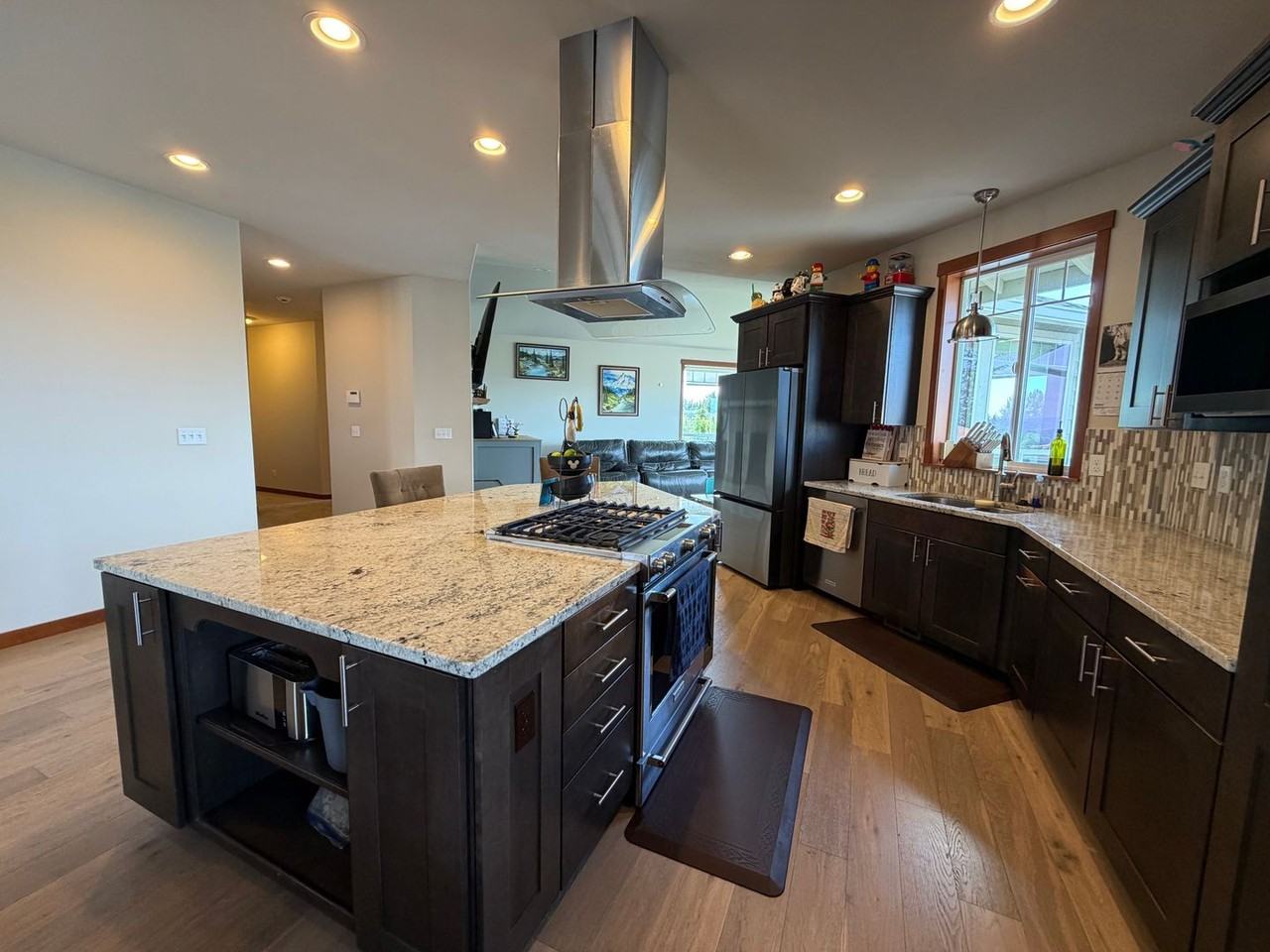 8212 72nd Pl Ne - Photo 5 of 43