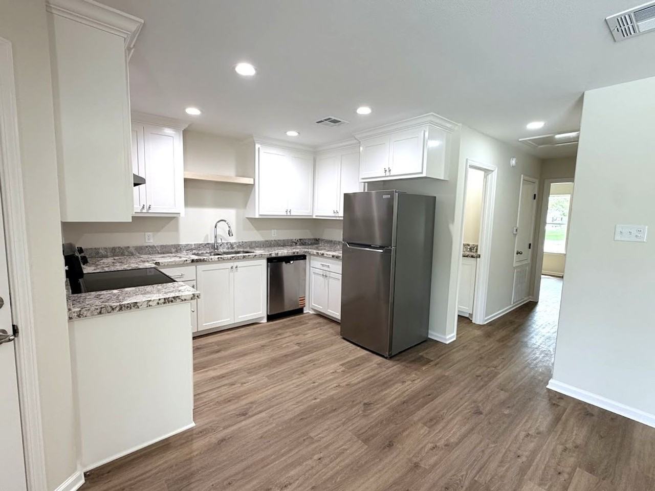 3715 Common St #B1 - Photo 7 of 22