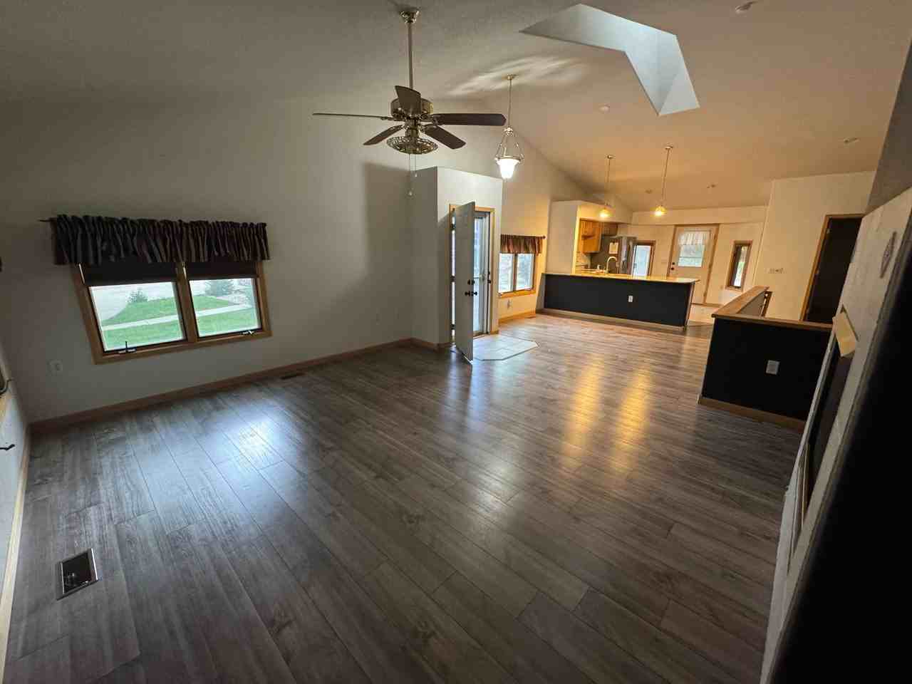 2108 Sherwood Forest Ct - Photo 5 of 30