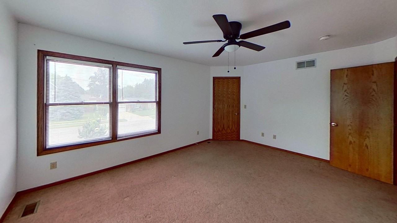 5101 5101 5103 Hickman - Photo 4 of 8