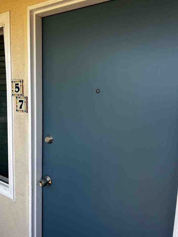 2615 W Olive Ave - Photo 5 of 13