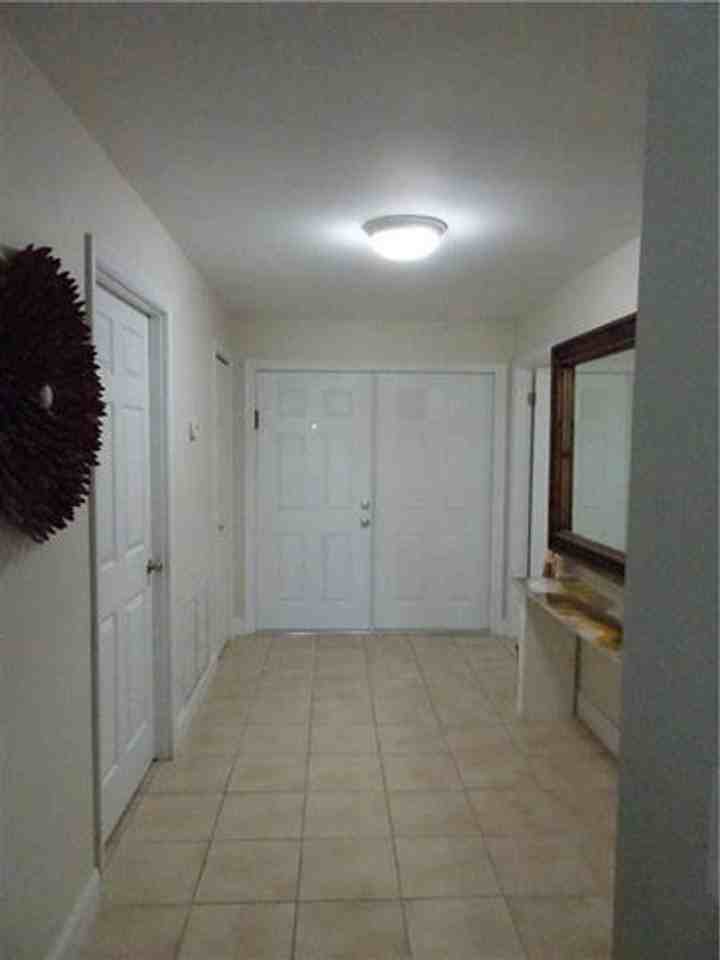 96 Del Rio Blvd - Photo 4 of 10