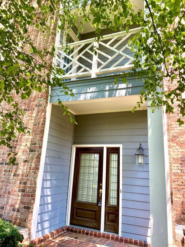 18 Charleston Cir - Photo 2 of 9