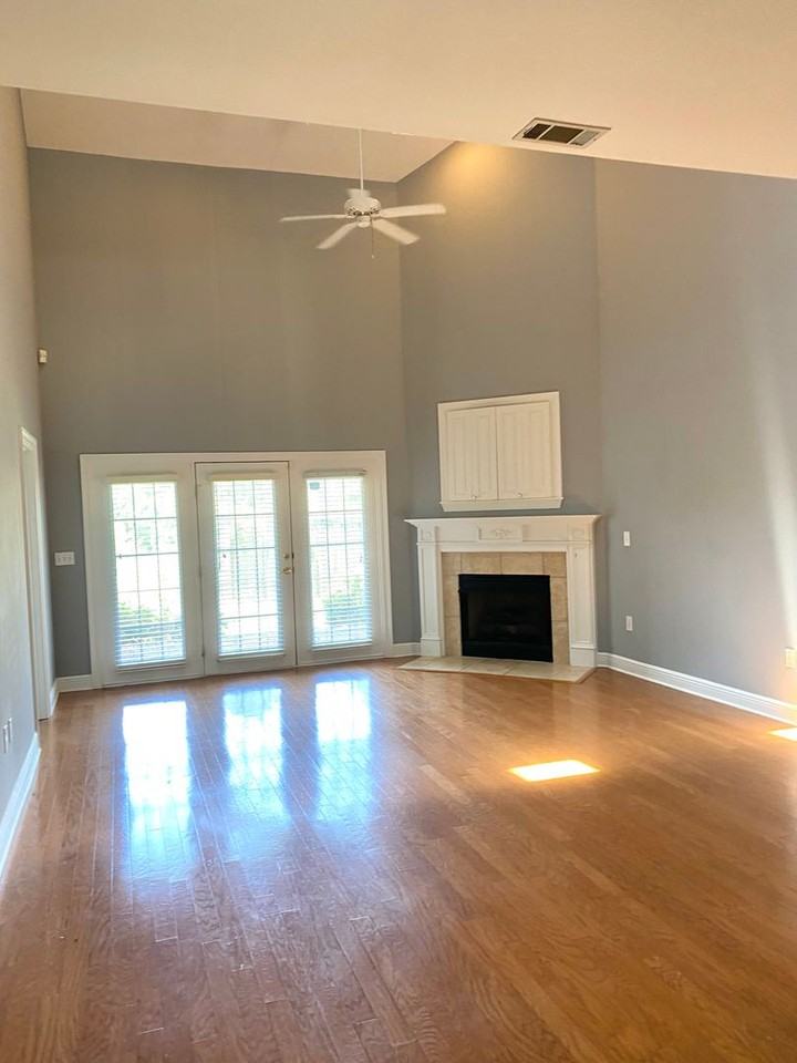 18 Charleston Cir - Photo 3 of 9