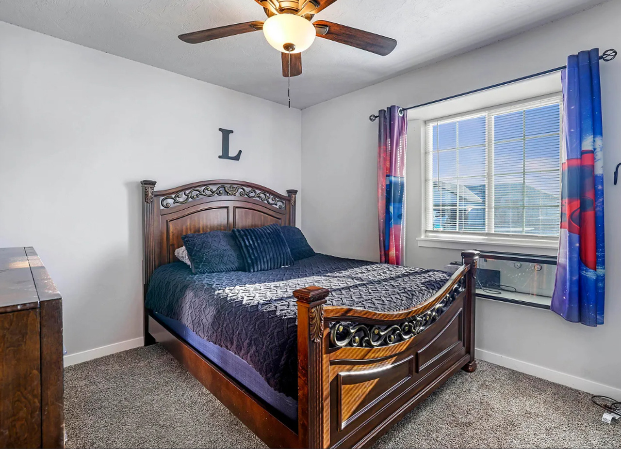 1421 N Birch St - Photo 3 of 11
