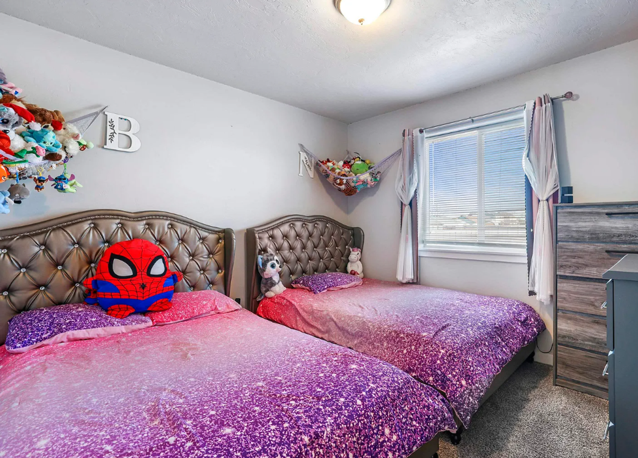 1421 N Birch St - Photo 4 of 11