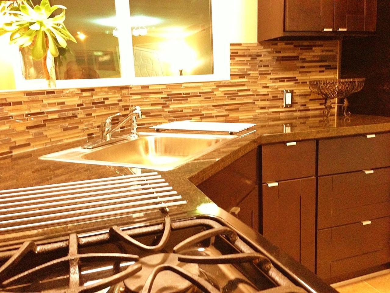 3412 W Victory Blvd - Photo 2 of 14