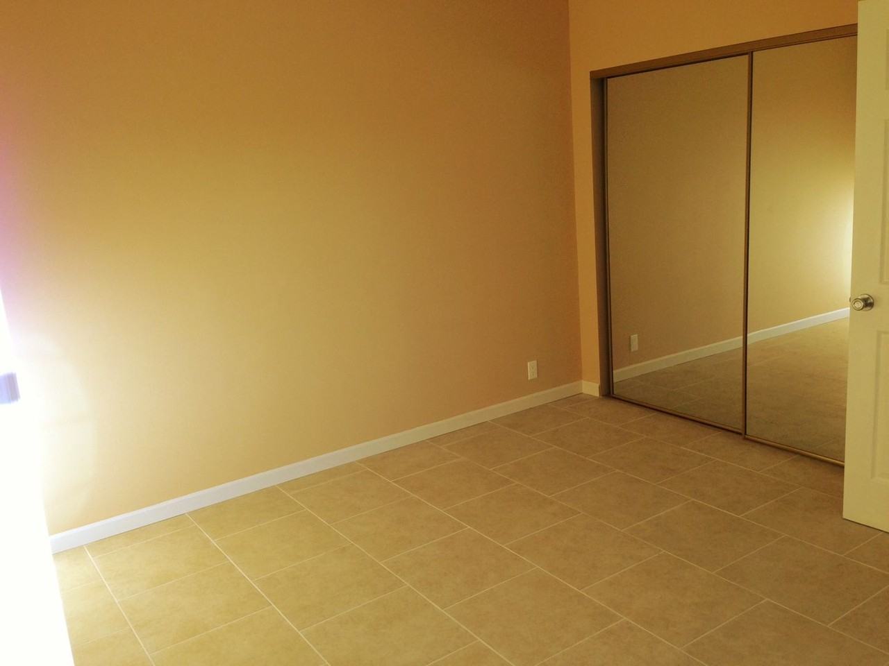 3412 W Victory Blvd - Photo 3 of 14