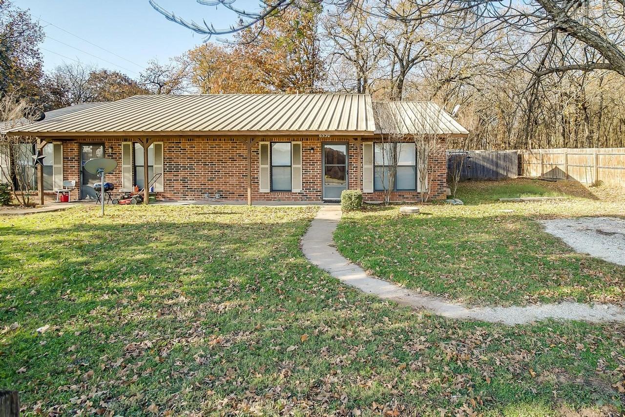 6530 Fall Creek Hwy - Photo 2 of 45