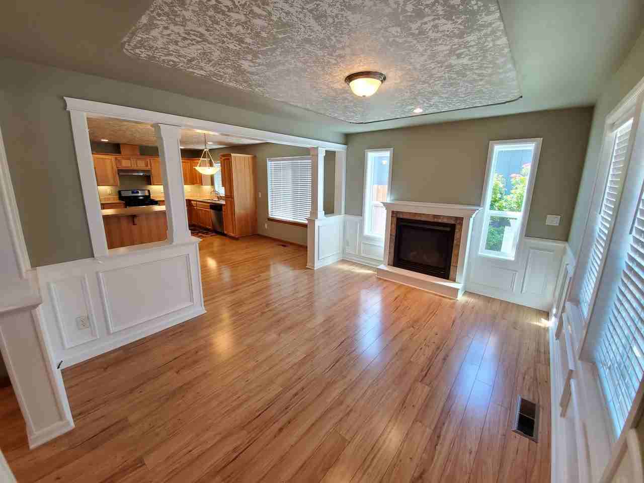 3800 Ryunkin St Se - Photo 2 of 20