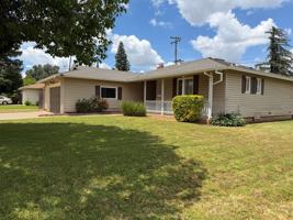 featured image of 10495 Malaga Way