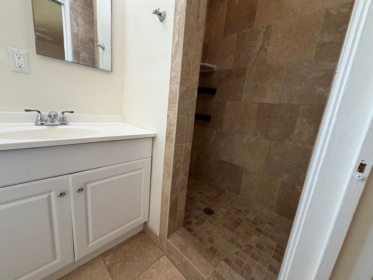 10495 Malaga Way - Photo 7 of 45