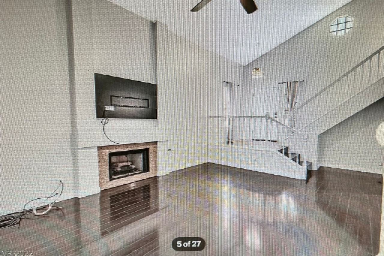 3052 Waterview Dr - Photo 3 of 9