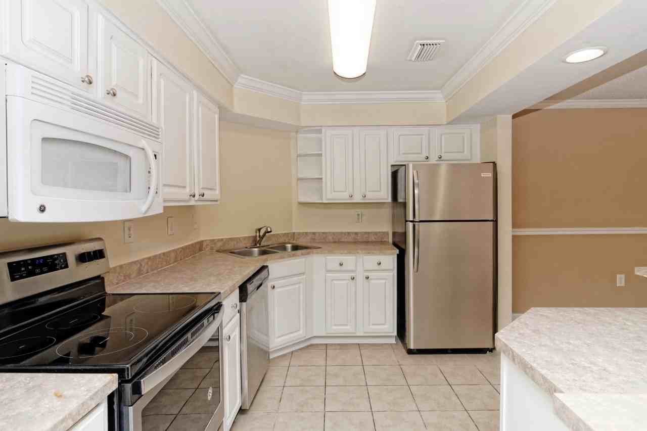 380 Marshland Rd #D28 - Photo 6 of 19