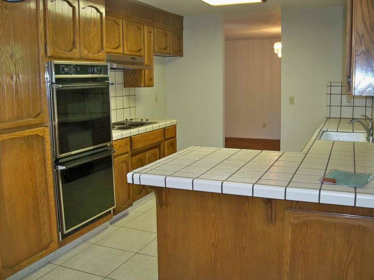 2124 Sunny Oak Ct - Photo 4 of 10