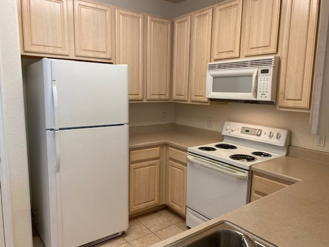 10351 W Girton Dr #102 - Photo 3 of 40