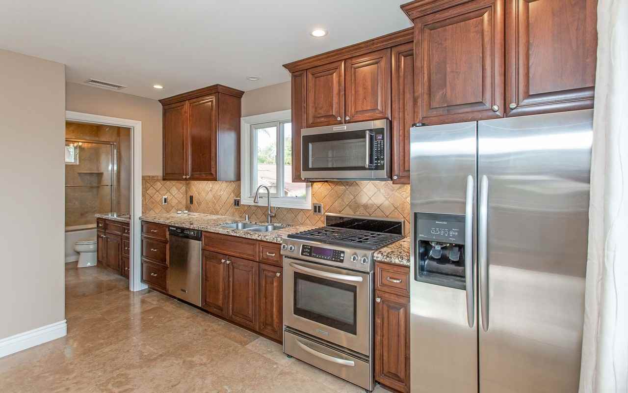 1825 Mccauley Ln - Photo 2 of 14