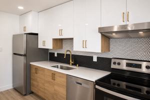 featured image of 6229 La Jolla Blvd