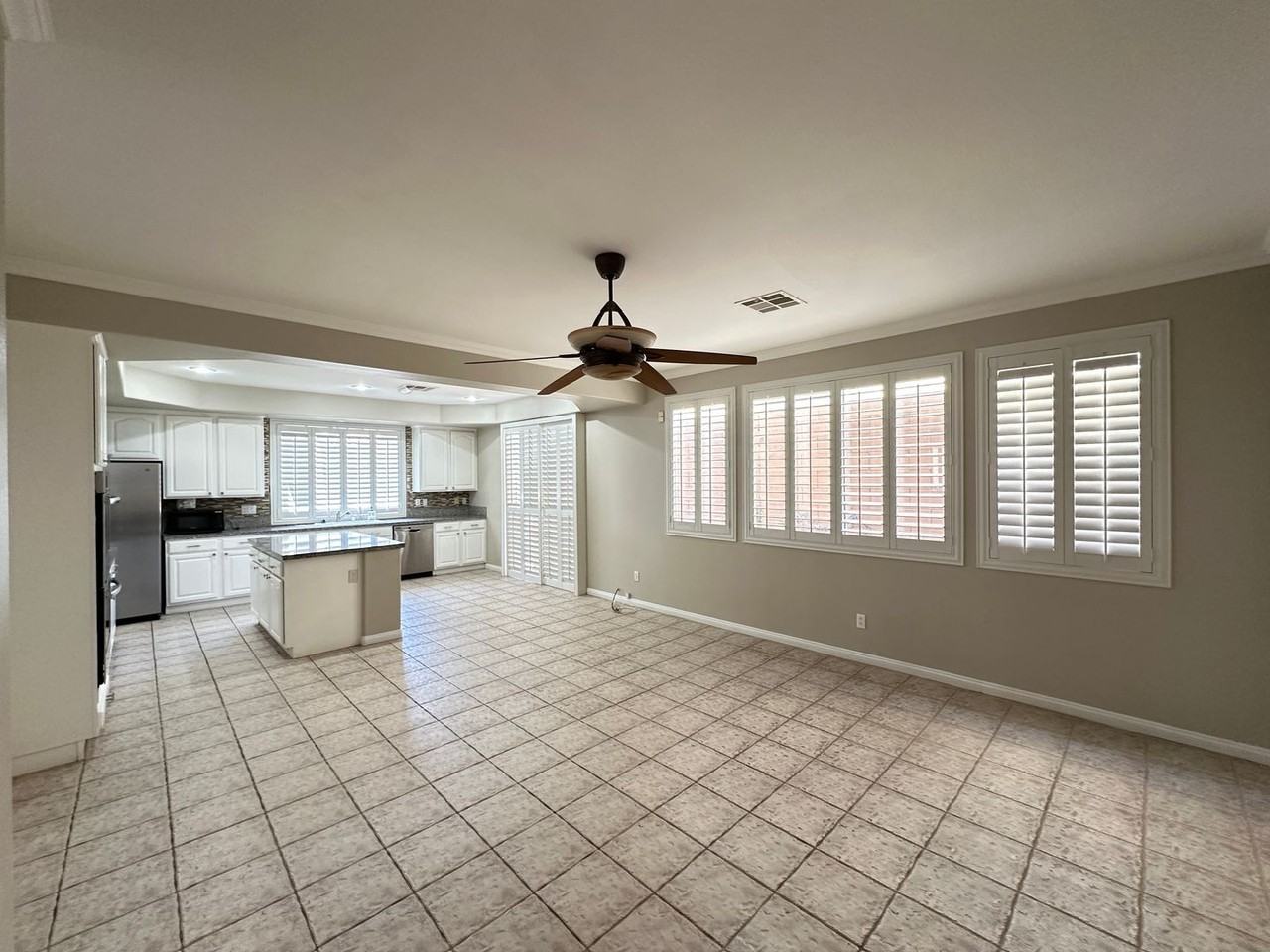 10661 Blue Nile Ct - Photo 4 of 28