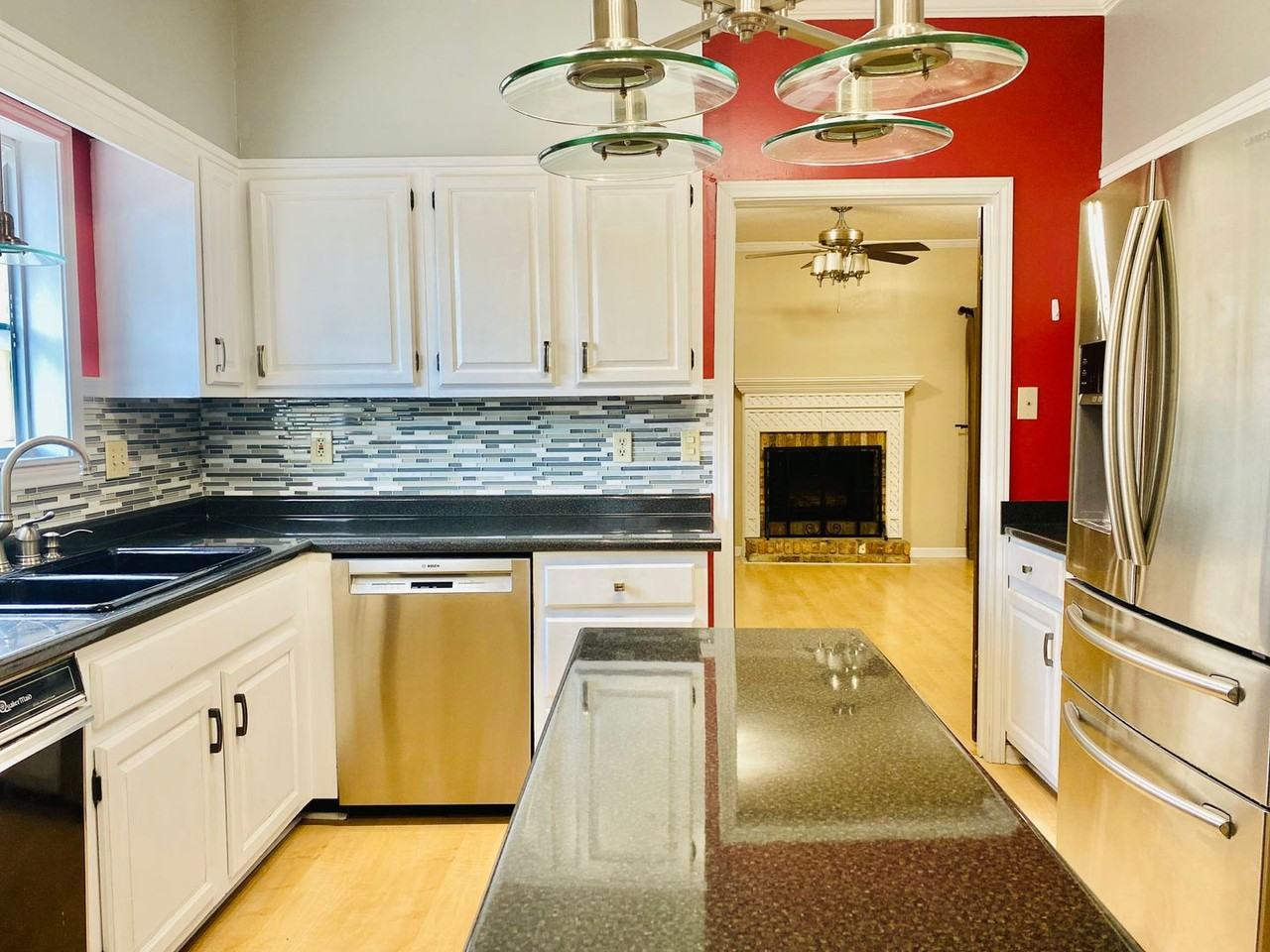 5 Heatherstone Dr - Photo 3 of 21