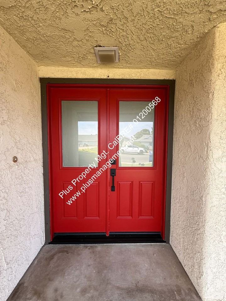 1406 Oak Knoll Rd - Photo 2 of 48