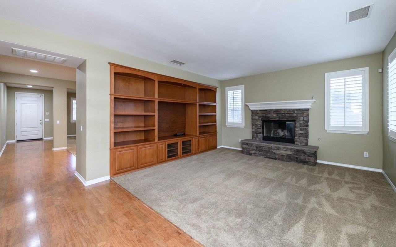 14443 Gannet St - Photo 3 of 50