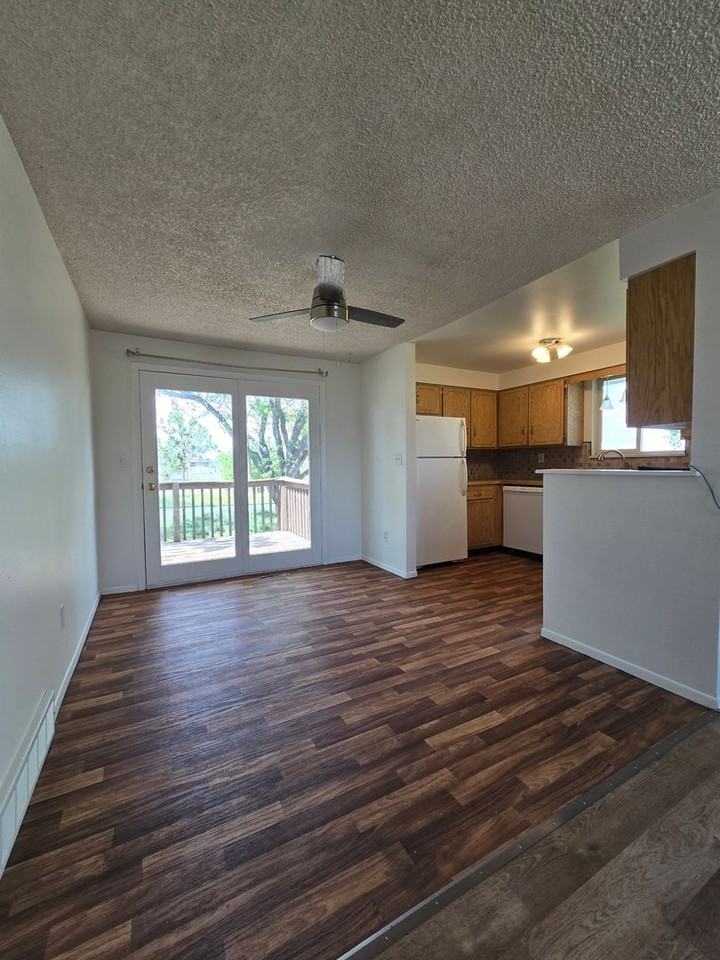 37077 Northwest Dr - Photo 3 of 13