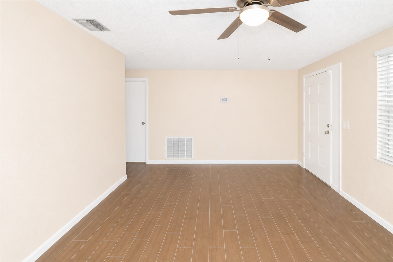 10801 Oldham Rd - Photo 4 of 17