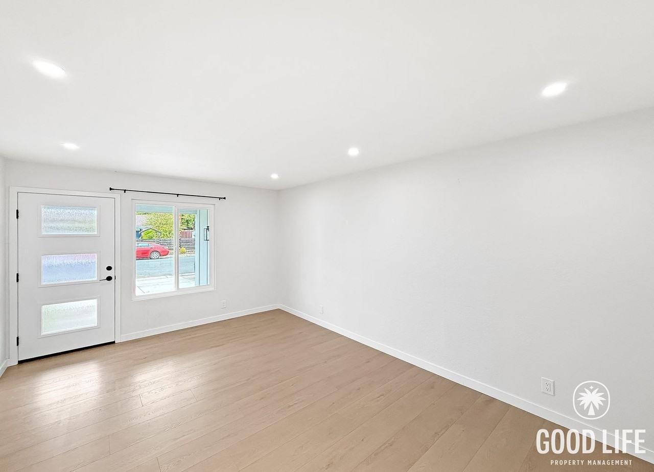 10888 Barbados Way - Photo 3 of 16
