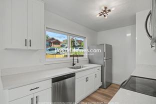 7032 N Burlington Ave - Photo 1 of 1