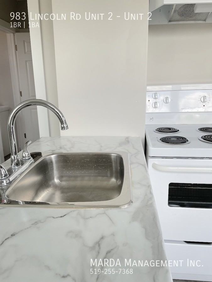 983 Lincoln Rd Unit 2 #2 - Photo 3 of 7