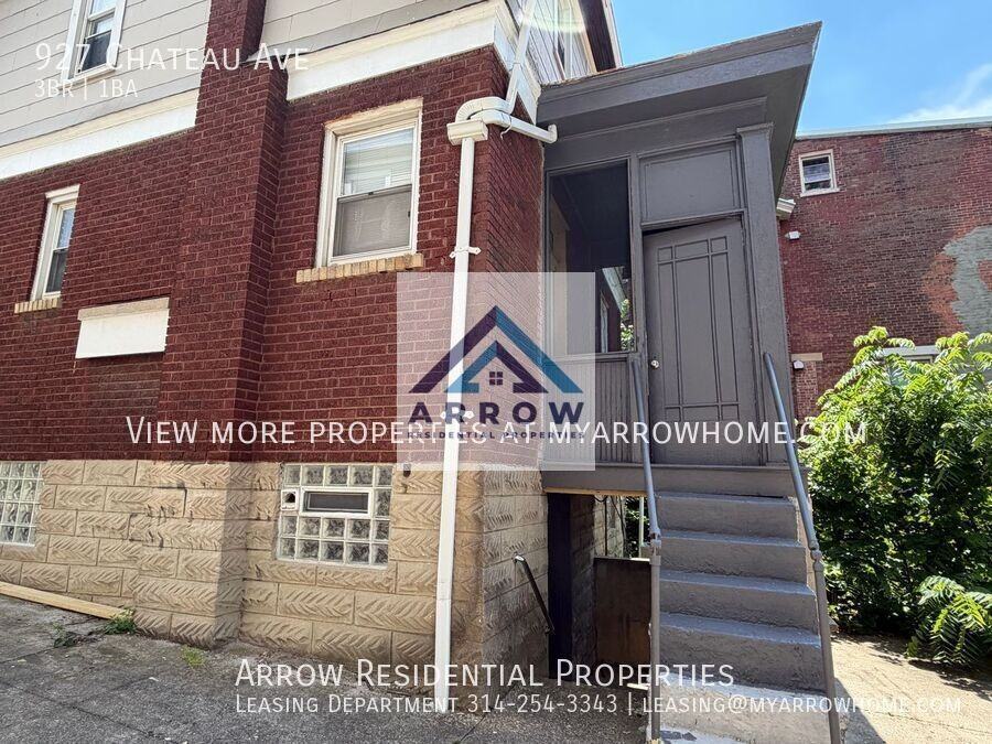 927 Chateau Ave - Photo 2 of 17