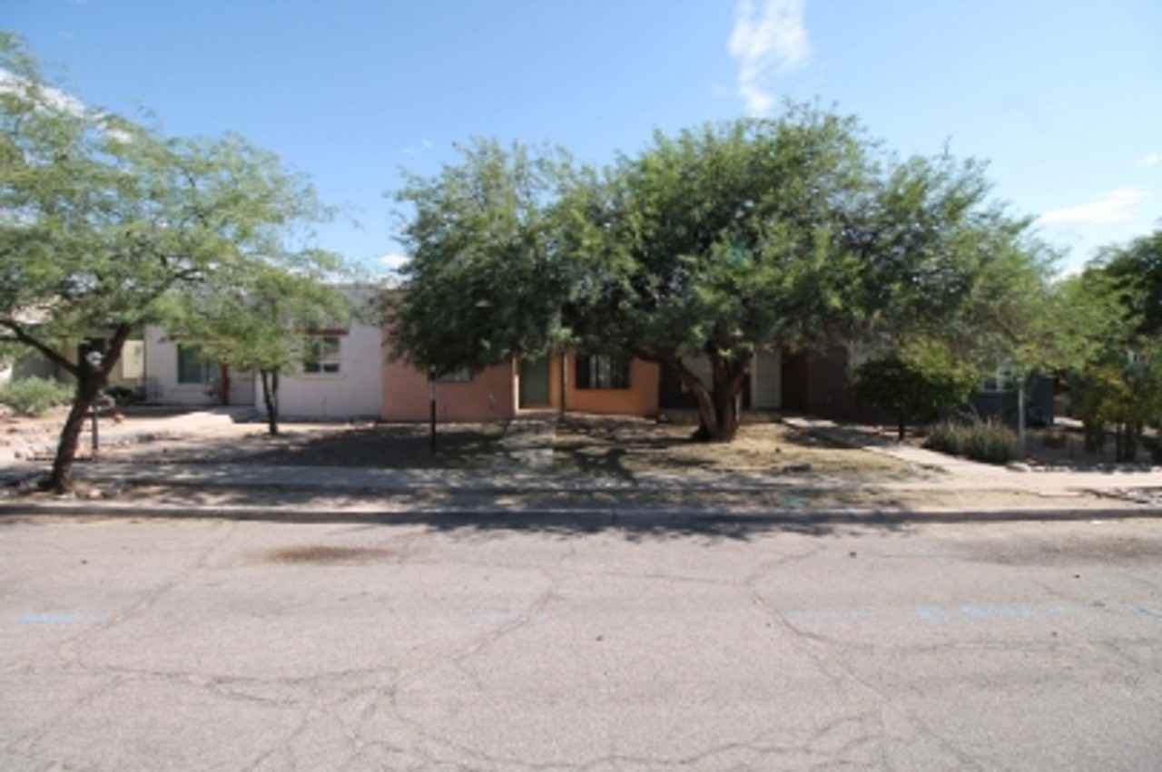8838 E Arbor St - Photo 2 of 41