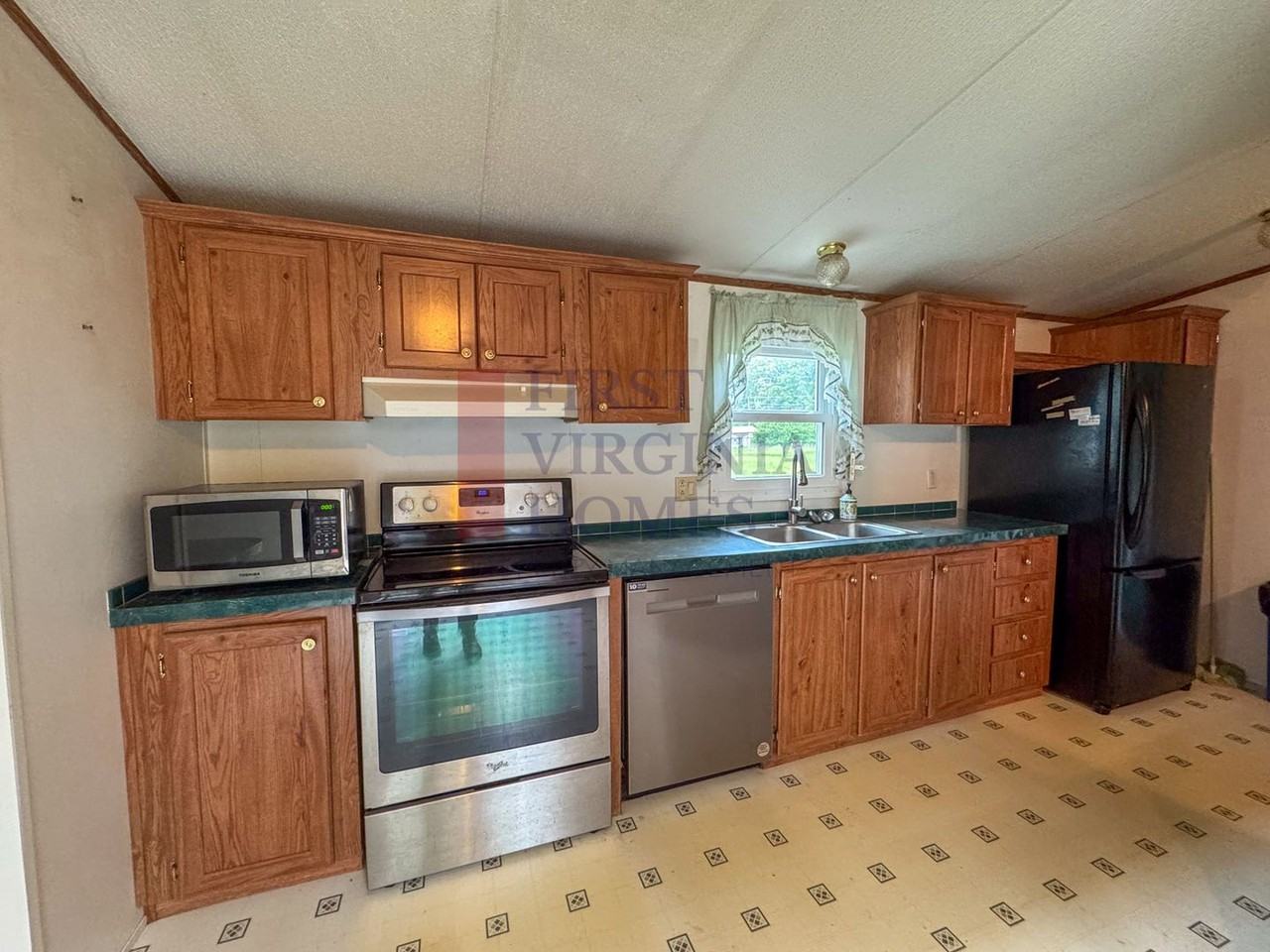 163 Wagner Pl - Photo 6 of 12
