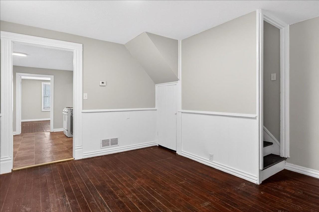 413 E Ormsby Ave - Photo 5 of 28