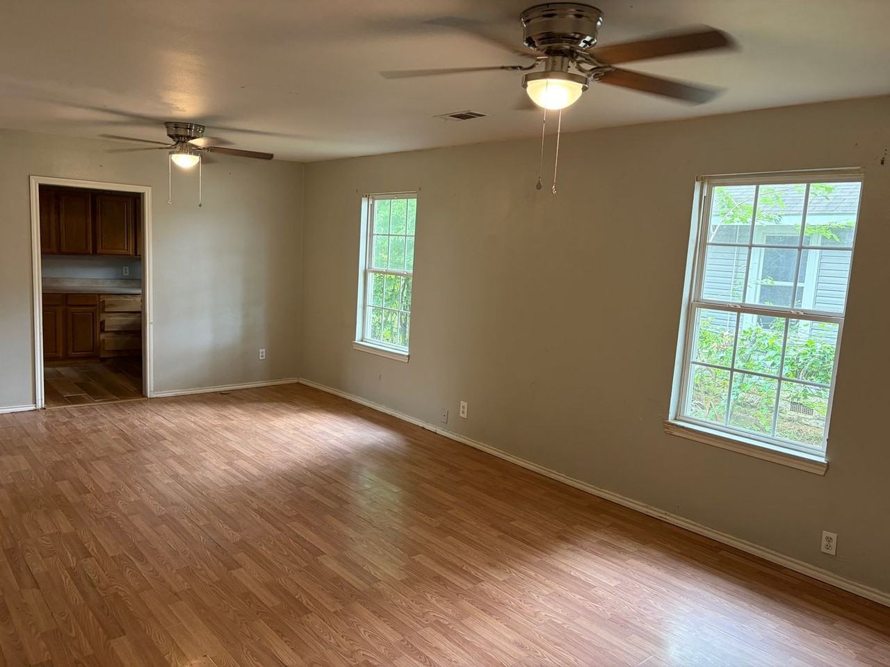 1911 Cherry St - Photo 4 of 14