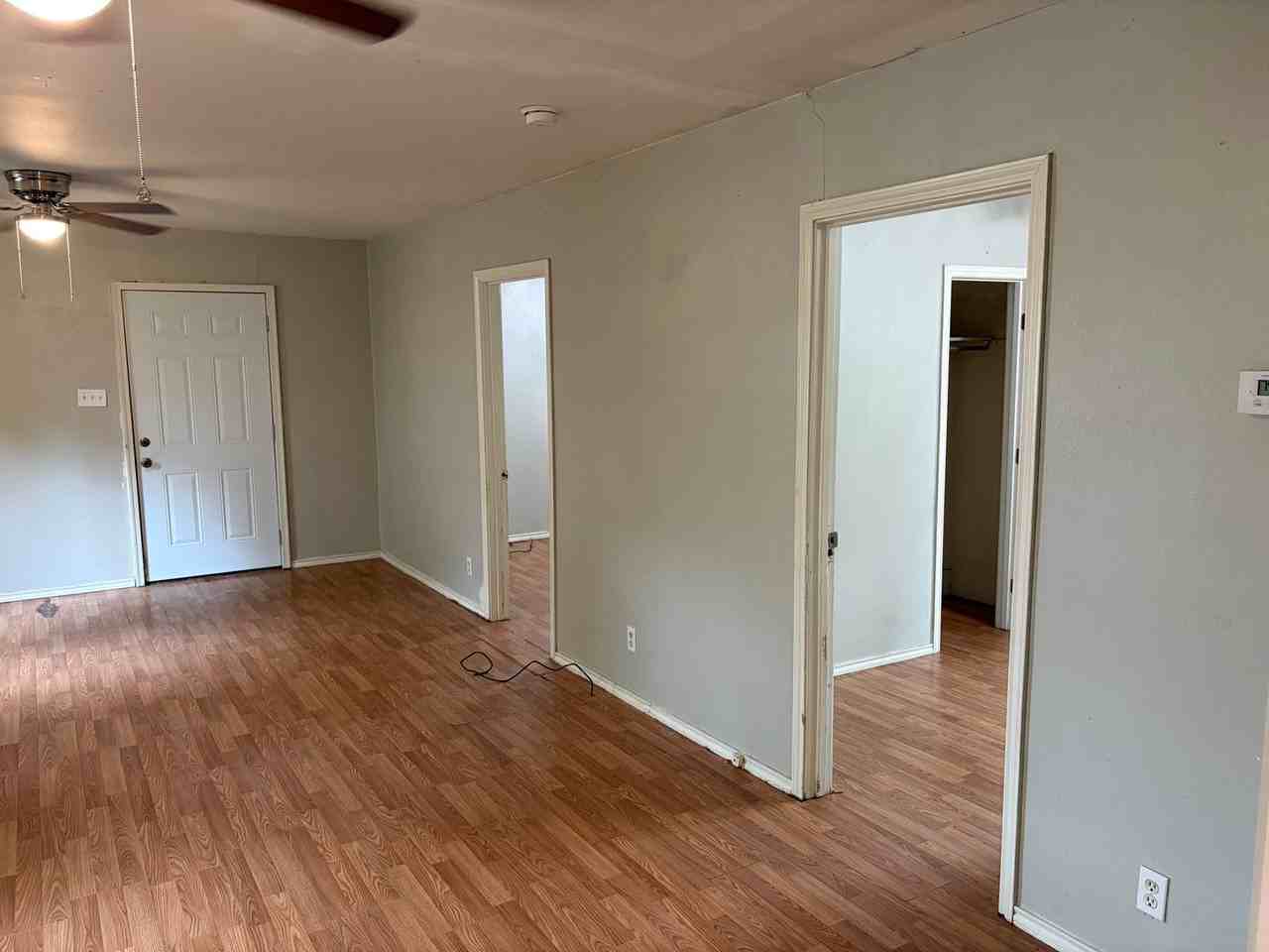 1911 Cherry St - Photo 5 of 14