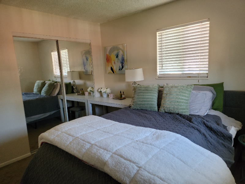 145 S 18th Ave #B - Photo 5 of 14