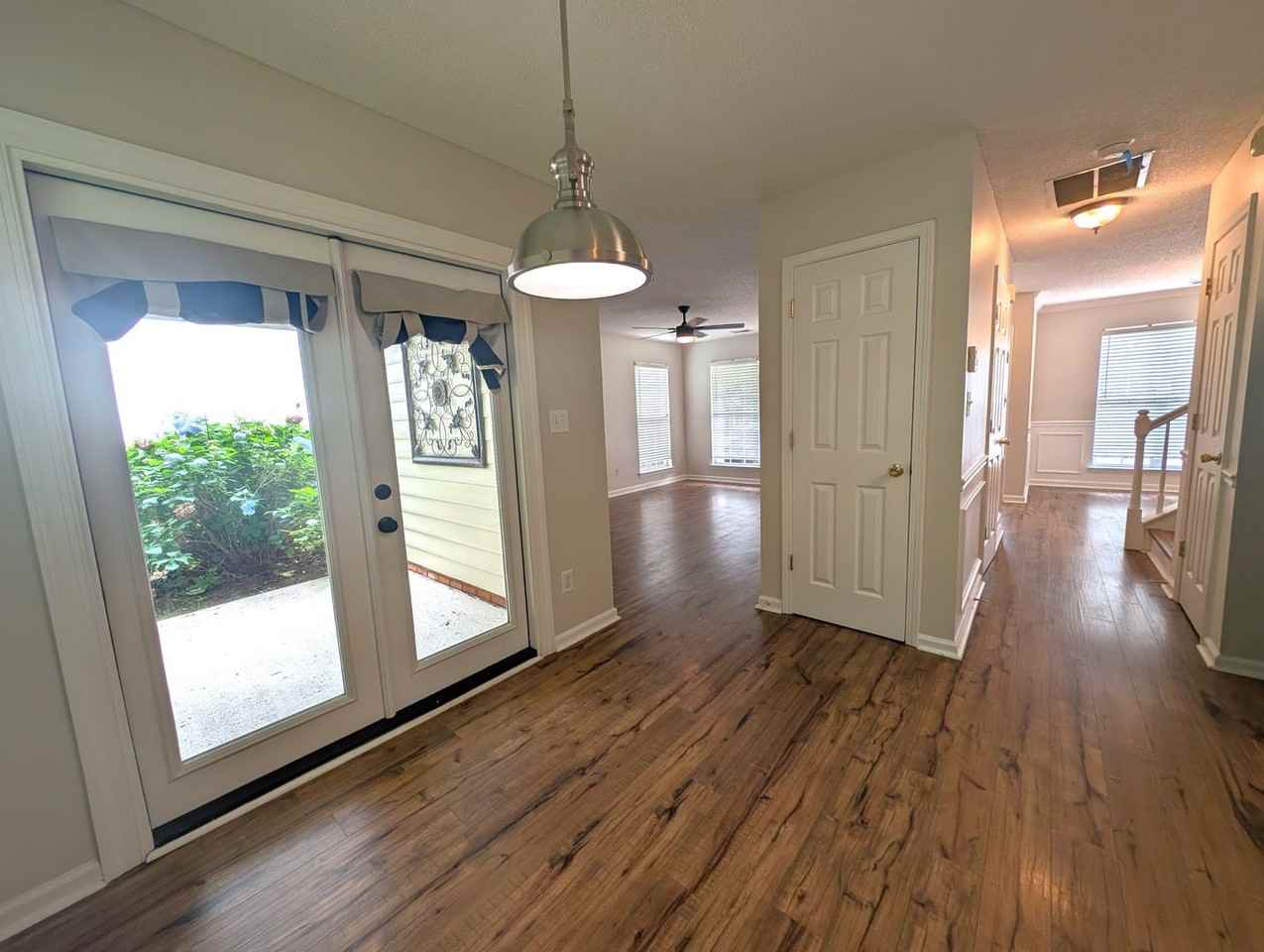 7603 Lullwater Cv - Photo 7 of 30