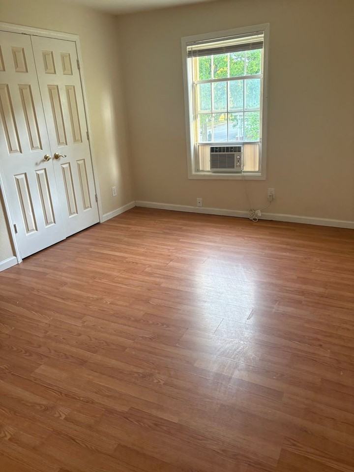 706 Washington Ave - Photo 4 of 8