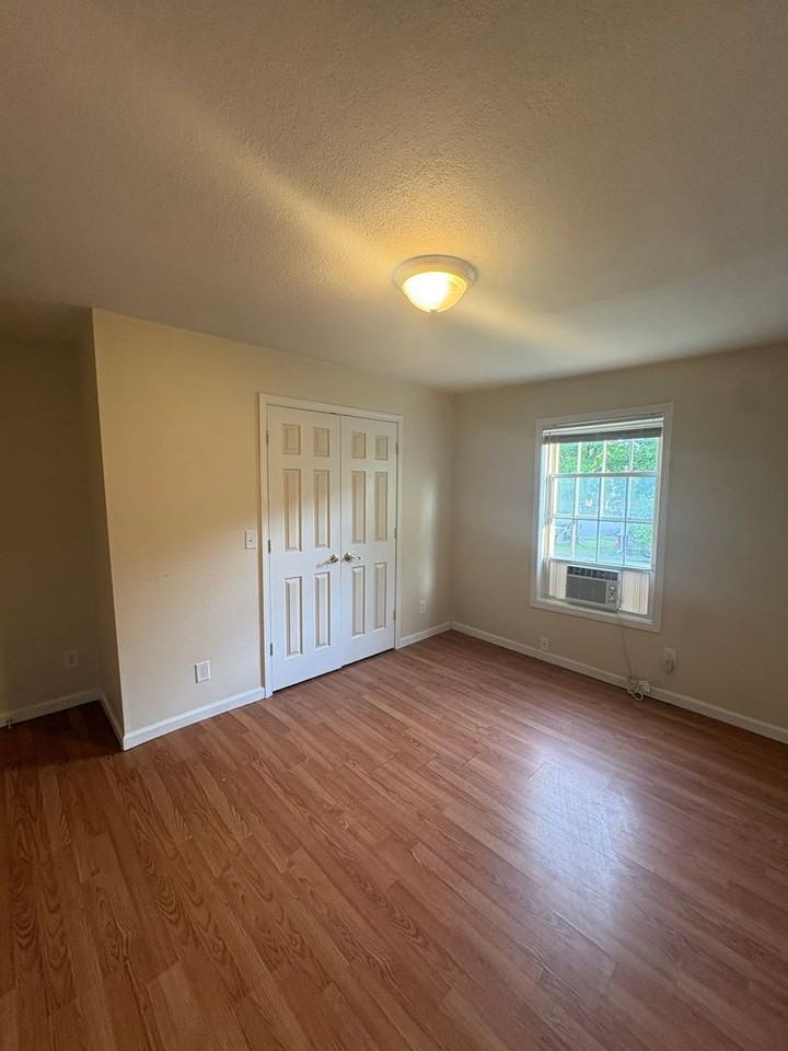 706 Washington Ave - Photo 5 of 8