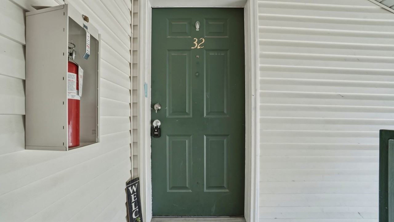 8061 W Copperfield Pl #32 - Photo 2 of 16