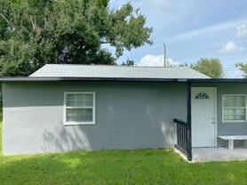 1418 Woodlawn Ave - Photo 1 of 1
