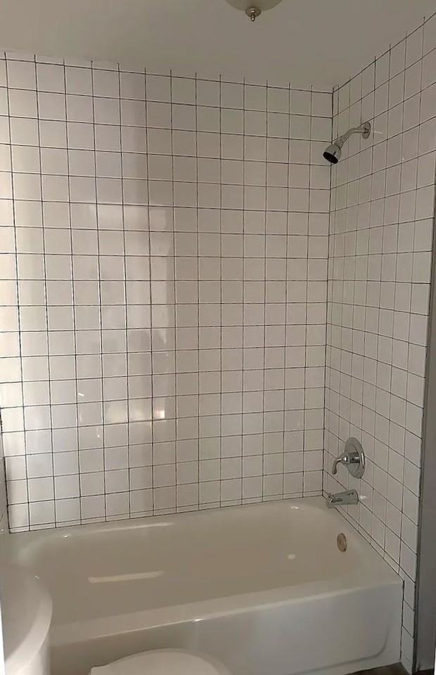 1418 Woodlawn Ave - Photo 7 of 10
