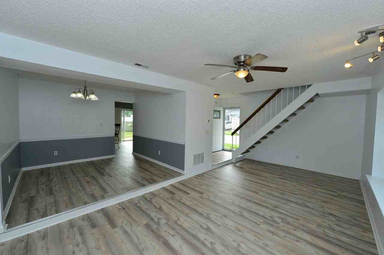 806 Jamestowne Dr - Photo 2 of 21